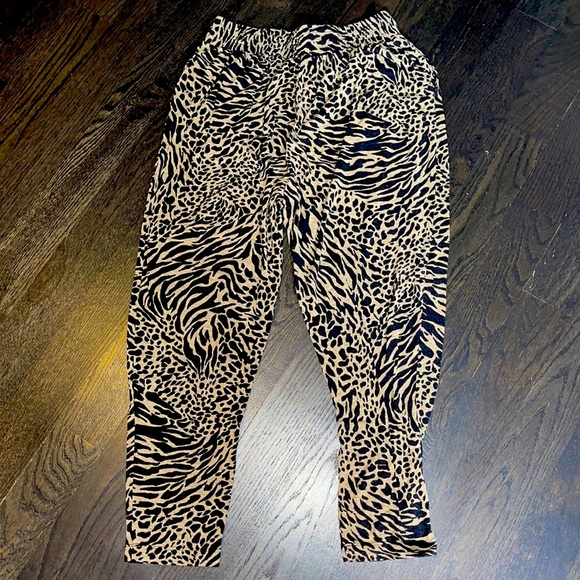 Forever 21 - Picture 1 of 2